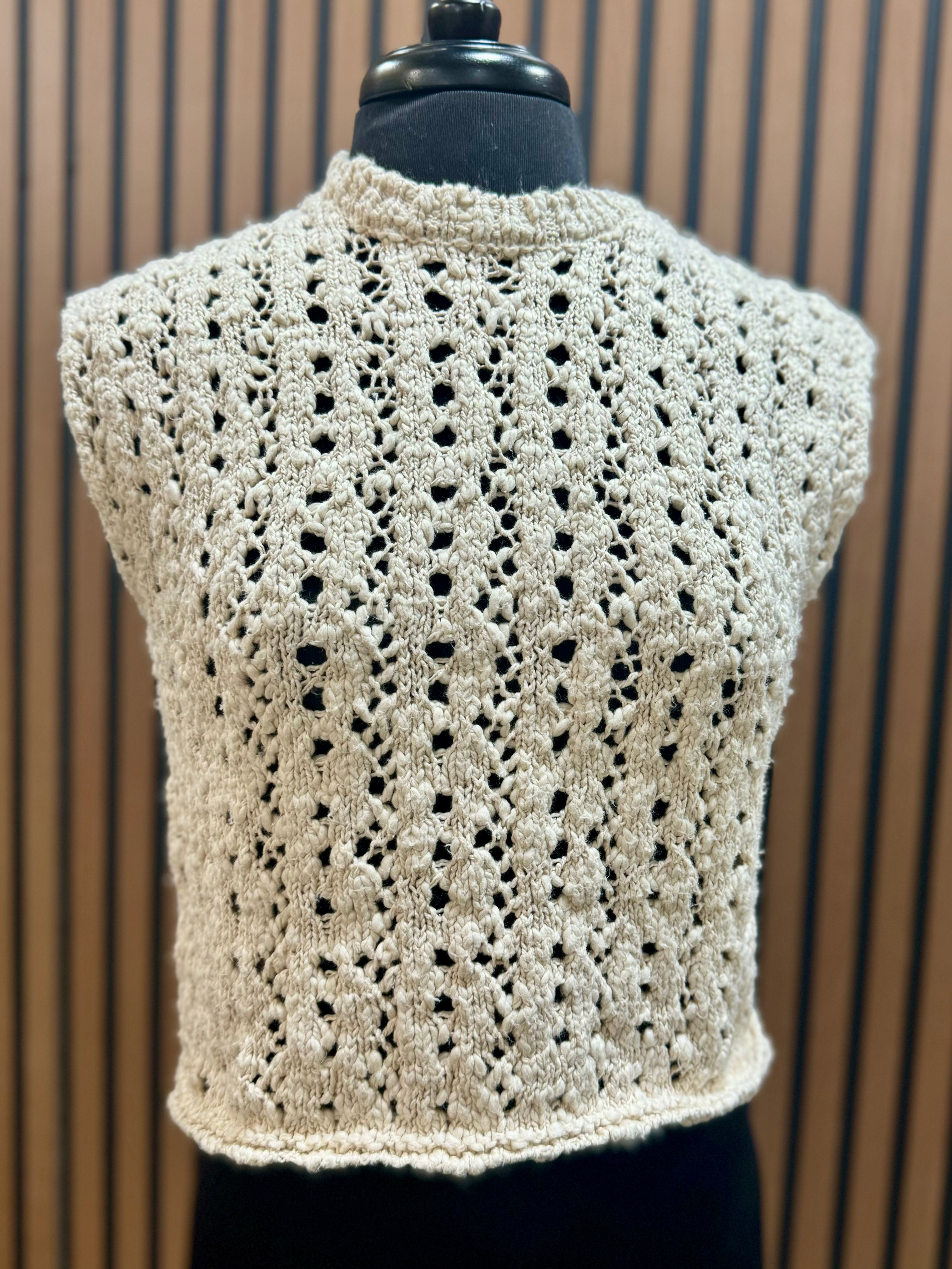 Cream Sleevelesss Sweater