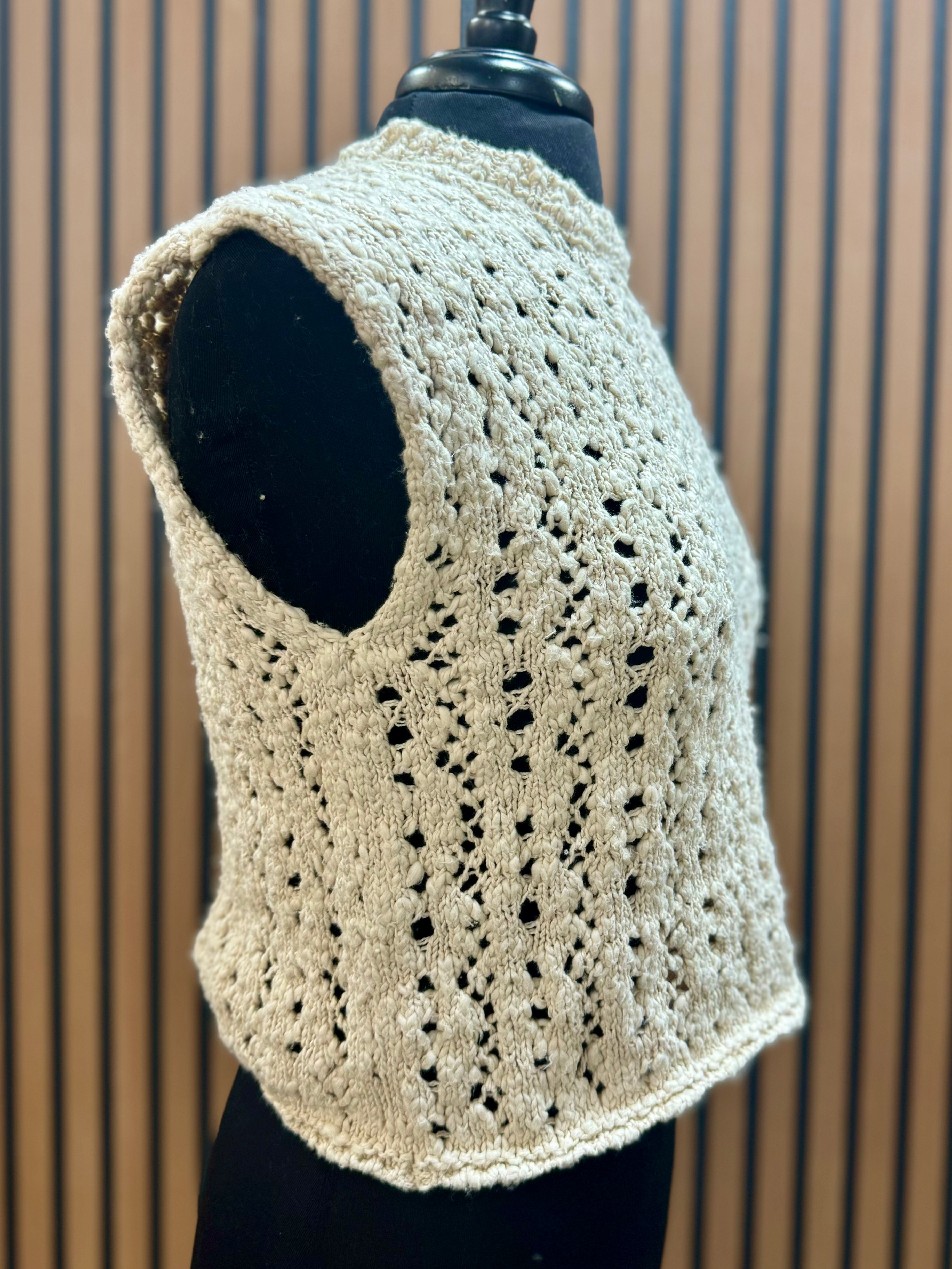 Cream Sleevelesss Sweater