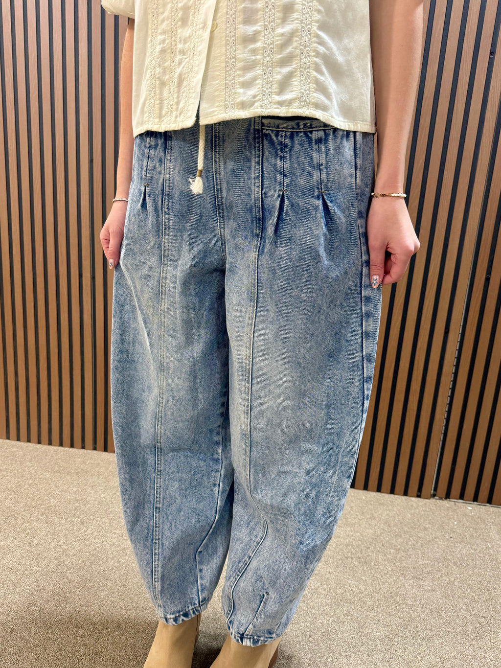 Washed Denim Barrel Jeans