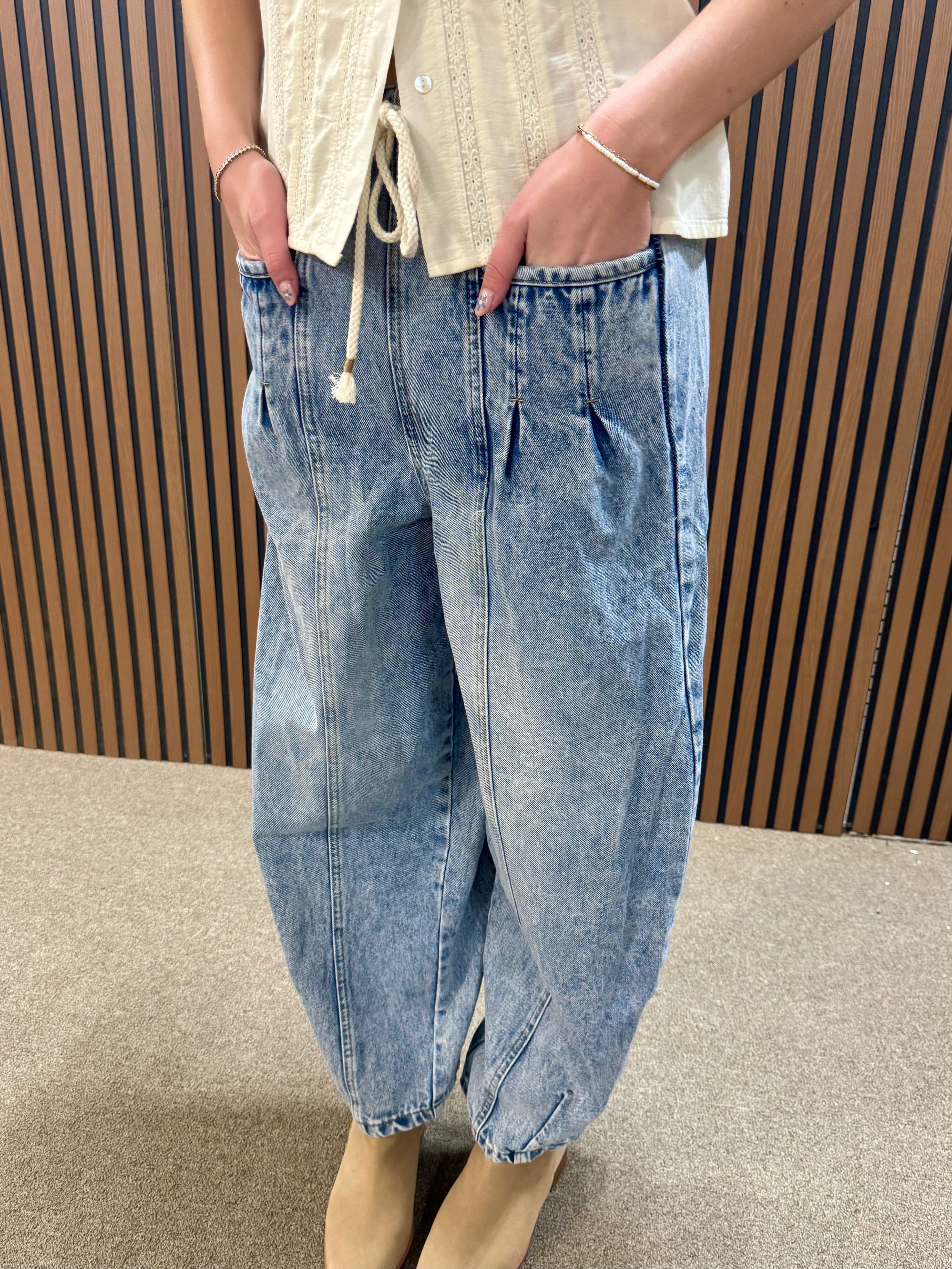 Washed Denim Barrel Jeans